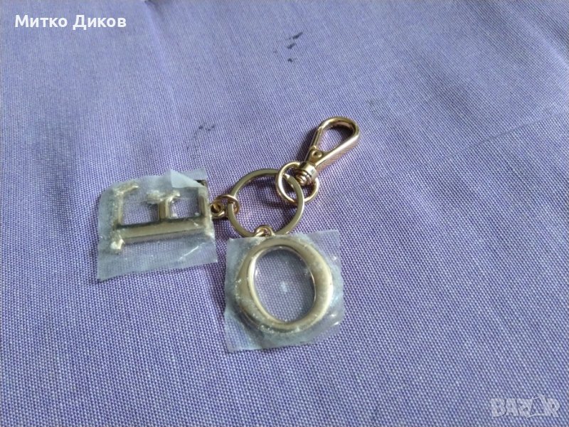 Ключодържател О Е /начало на име/букви метал могат да се разделят нов, снимка 1