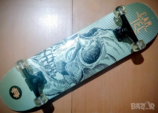 Cartel професионален скейтборд 80x20cm с машинки electra