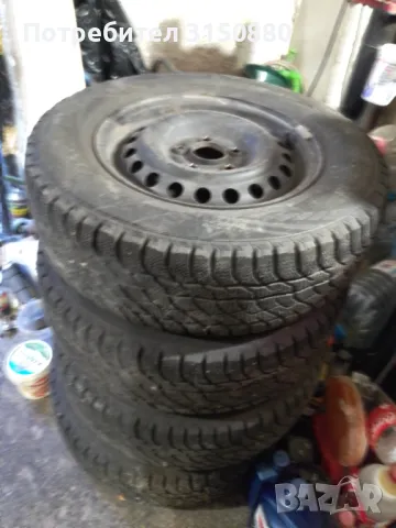 Зимни гуми 205/70/15 с железни джанти