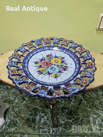 Прекрасна антикварна колекционерска португалска порцеланова чиния , снимка 2 - Чинии - 44027229