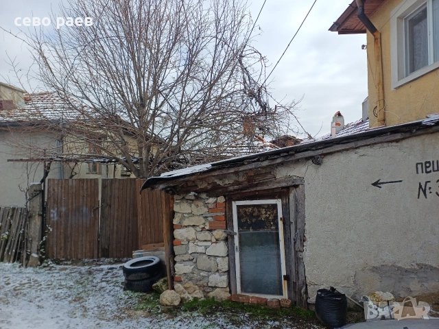 къща в квартал Хисаря , снимка 5 - Къщи - 53163694