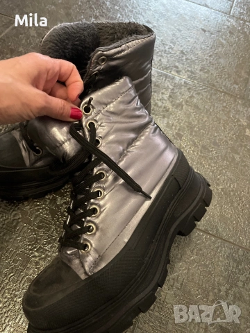 Сребристи ботуши 37, снимка 2 - Дамски ботуши - 53059497