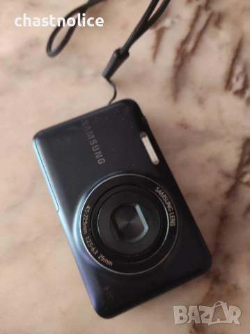 Продавам много запазен Дигитален фотоапарат Samsung ES95, снимка 2 - Фотоапарати - 53219521