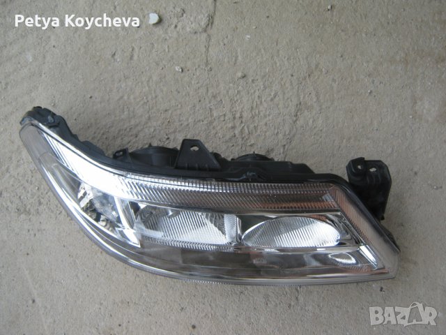 продавам нов десен фар рено лагуна, снимка 2 - Части - 32656303