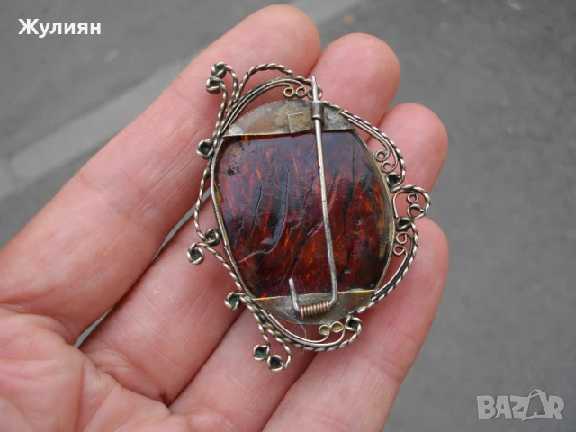 СТАРА ГОЛЯМА БРОШКА С КЕХЛИБАР , снимка 8 - Антикварни и старинни предмети - 51147498