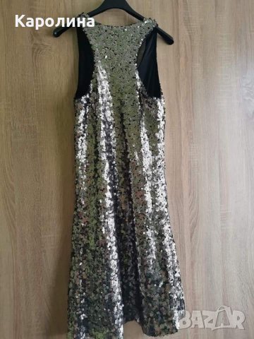 Рокля с паети в отлично състояние 