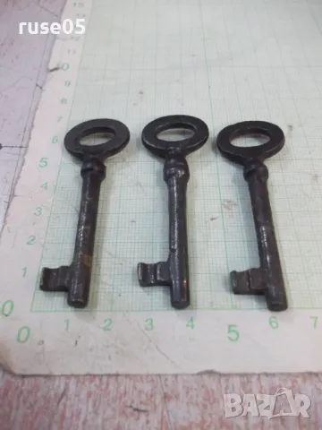 Лот от 3 бр. ключа стари за брава, снимка 2 - Други ценни предмети - 47780463