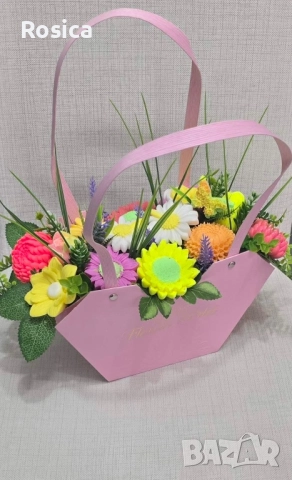 Елегантна чанта с ароматни глицеринови цветя