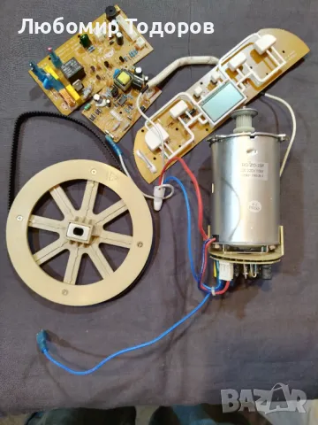Електромотор и други части от хлебопекарна ФИЛИПС