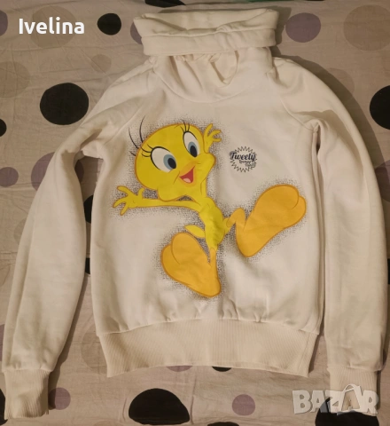 Дамска зимна блуза тип широко поло  с Tweety