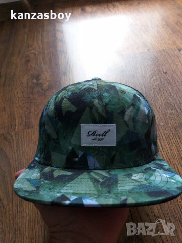 reell - страхотна шапка КАТО НОВА, снимка 4 - Шапки - 33138546