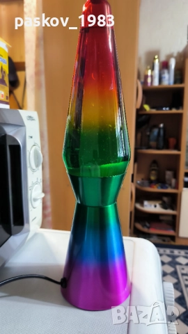 Лава лампа , снимка 3 - Настолни лампи - 52387444