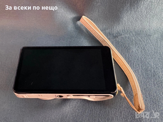 Цифров фотоапарат SAMSUNG Galaxy Camera EK-GC100 White 3G WiFi, снимка 2 - Фотоапарати - 52845909