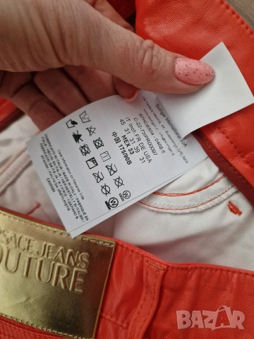 Страхотни дамски панталони VERSACE JEANS COUTURE размер 31 , снимка 11 - Панталони - 53574584