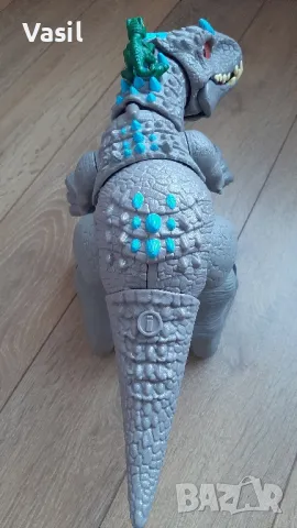 Подвижна фигурa Динозавър, Jurassic World, Indominus Rex, снимка 2 - Играчки за стая - 50408575
