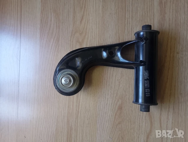 носач за Мерцедес Ц-класа W202, снимка 2 - Части - 51180878