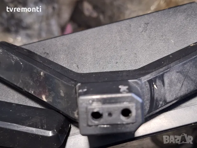 оригинална стойка крачета за телевизор SANG модел LE-32D7, снимка 2 - Стойки, 3D очила, аксесоари - 47950191