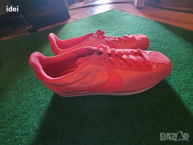 Розови маратонки Nike Найк, снимка 5 - Маратонки - 39161524