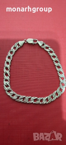 Сребърна гривна