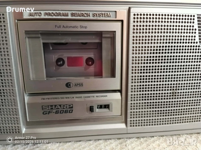 Продавам касетофон Sharp GF6060, снимка 2 - Аудиосистеми - 53486580