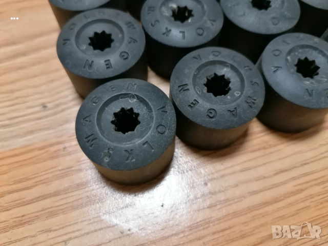 Капачки Vw за болтове / джанти, снимка 3 - Аксесоари и консумативи - 52082856