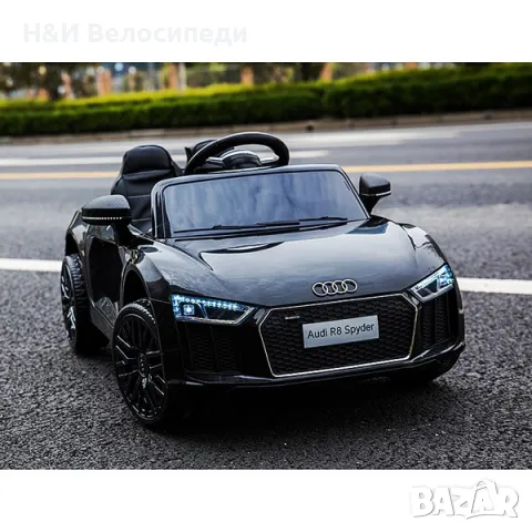 Акумулаторна кола Audi R8 Spyder 12V, снимка 4 - Детски велосипеди, триколки и коли - 47804394