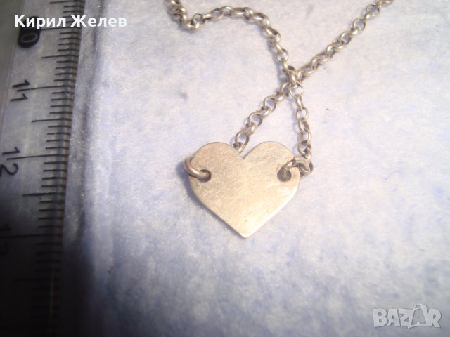 СТИЛНА РЕТРО АР ДЕКО СРЕБЪРНА ГРИВНА СРЕБРО 925 със СЪРЧИЦЕ и РЪЧНО ГРАВИРАНА БУКВИЧКА П 32353, снимка 7 - Гривни - 38352284