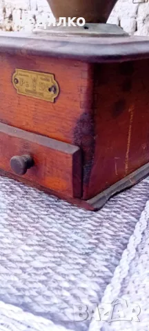 Стара немска кафемелачка,1920г,махагон,бронз, снимка 8 - Други ценни предмети - 49166299