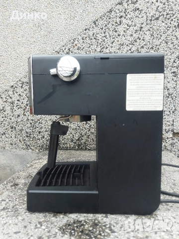Кафемашина Saeco Poemia , снимка 3 - Кафемашини - 52874612