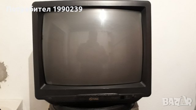телевизор цветен марка FUNAI - екран 20 инча