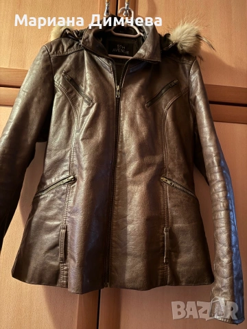 Бутиково дамско яке от естествена кожа с качулка и естествен пух, снимка 2 - Якета - 53240681