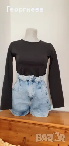 Лот от блуза с къси панталони, снимка 2 - Къси панталони и бермуди - 50091611