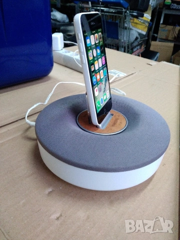 Докинг станция за iPod, iPhone с часовник PHILIPS DS1155/12, снимка 4 - Аудиосистеми - 53422819
