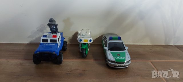 Продавам колекция полицейски кола мотор джип, снимка 3 - Колекции - 40167265