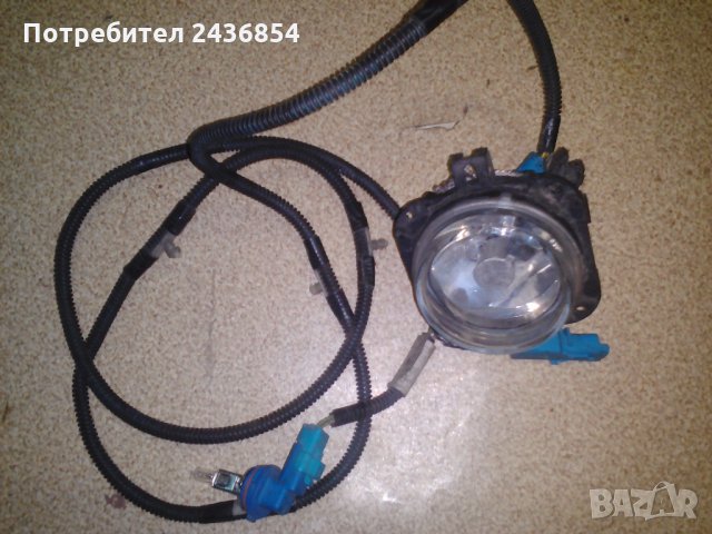 Халогенен фар за Ситроен пикасо, снимка 2 - Части - 26675879