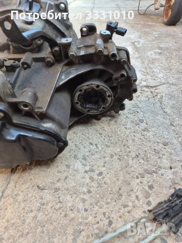 Скорости за голф 4 1.9 101кс , снимка 9 - Части - 47327284