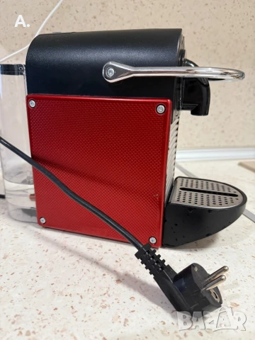 Кафемашина Неспресо, снимка 4 - Кафемашини - 50515543