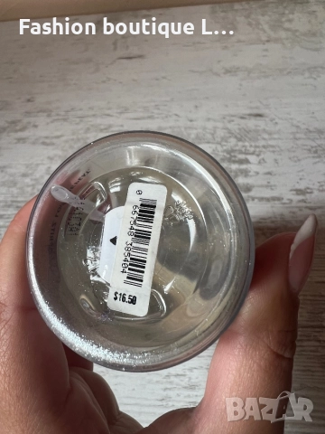 Блестящ парфюмен чист на тяло на Victoria’s Secret с уникален аромат и сребристи блестящи частици ❤️, снимка 3 - Дамски парфюми - 52412587