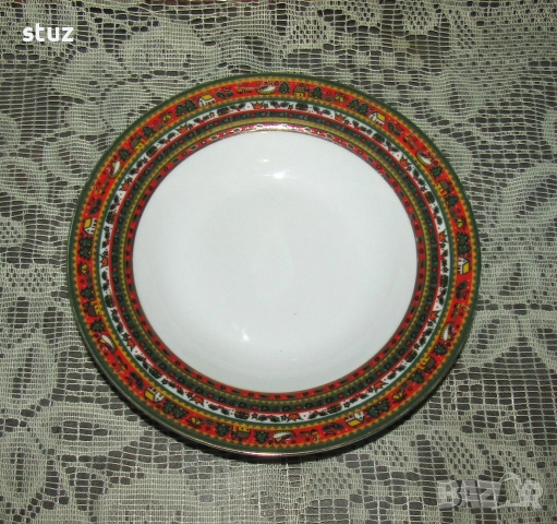 Дълбока порцеланова чиния с коледни мотиви, снимка 2 - Чинии - 52585697