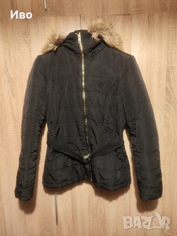 Женско яке - М ,Височина: 70см ,обиколка на гръдния кош: 110см
