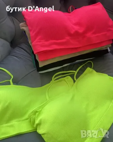 Късо бюстие с подплънки, които могат да се свалят в 8 цвята , снимка 1