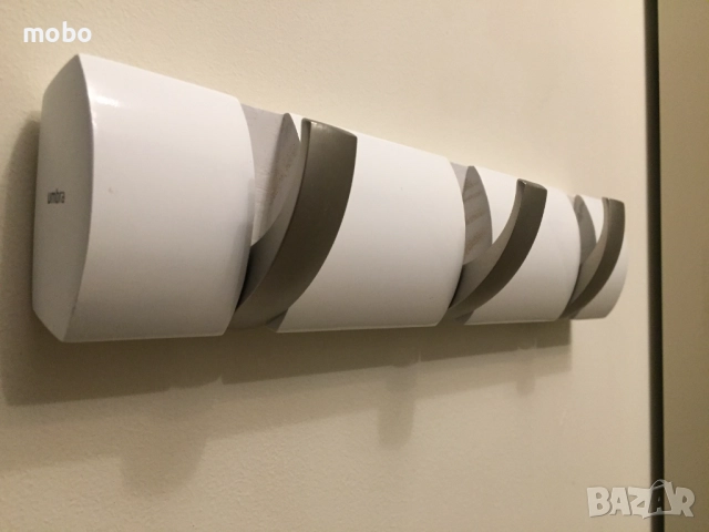 Закачалки стенни  UMBRA  2 броя с три отваряеми елемента, материал - масив + метал, цвят - бял/гланц, снимка 3 - Други - 51999498