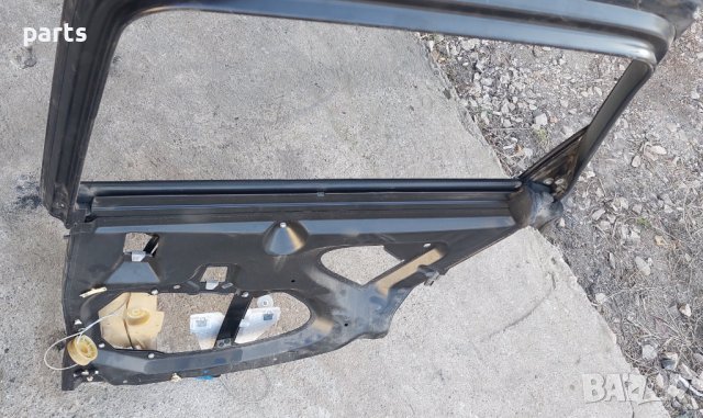 Заден Десен Стъклоповдигач Ауди А3 8L - Audi A3 8L N, снимка 5 - Части - 38617285