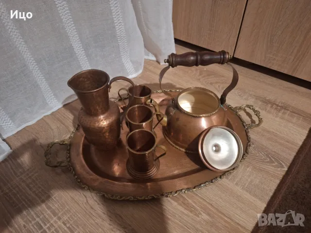 Меден чайник поднос и чаши