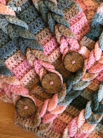 оригинален дамски плетен шал, плетено одеяло, снимка 4 - Шалове - 40352577