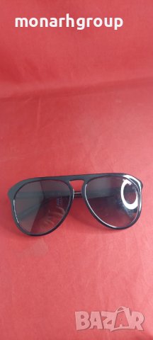 Слънчеви очила Guess, снимка 1 - Слънчеви и диоптрични очила - 43110457
