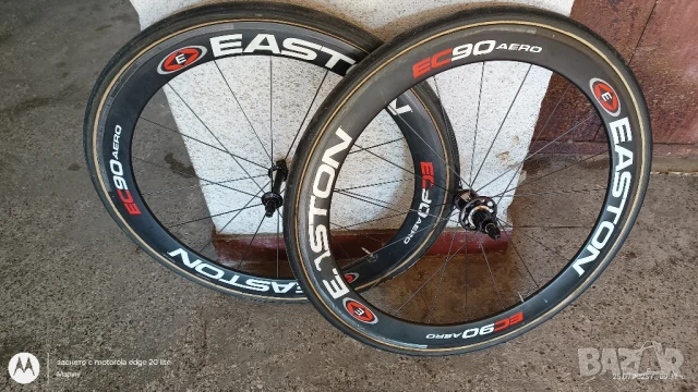 Шесейни карбонови тубуларни капли с гуми