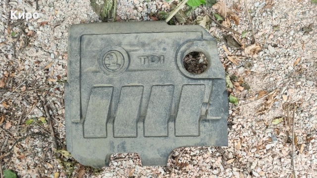 Skoda Fabia 1.6 TDi НА ЧАСТИ, снимка 12 - Автомобили и джипове - 52489346