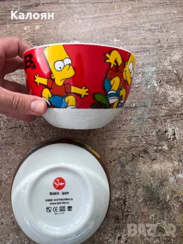 Две купички със Семейство Симпсън, снимка 4 - Антикварни и старинни предмети - 49977098