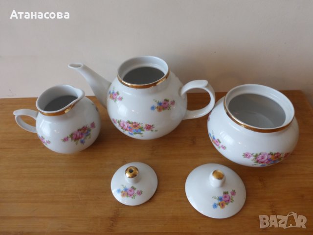 Руски порцеланов сервиз за кафе/чай за двама Дулево 1990 г, снимка 4 - Сервизи - 43563785